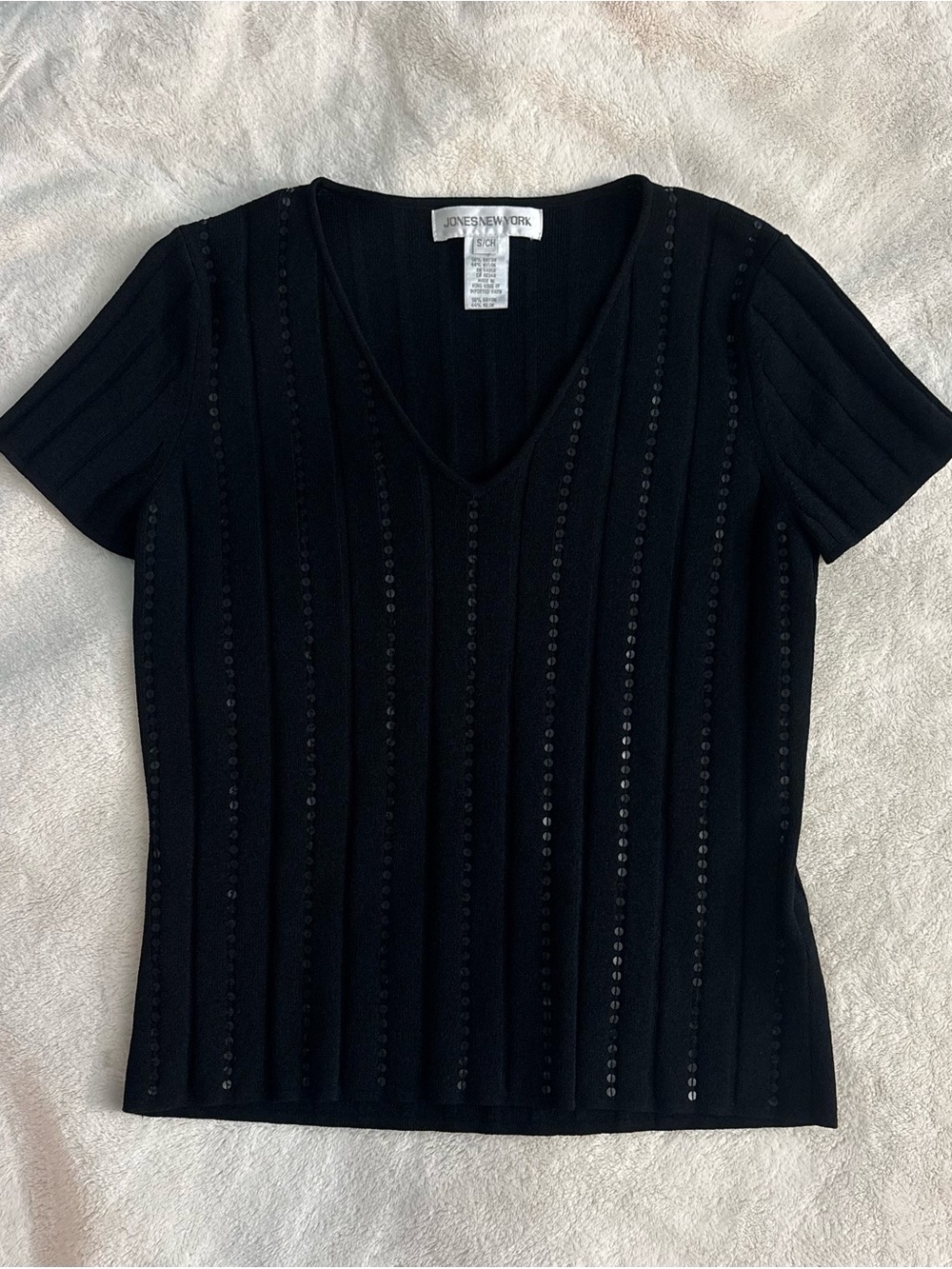 Jones New York Black V Neck Sequin Top